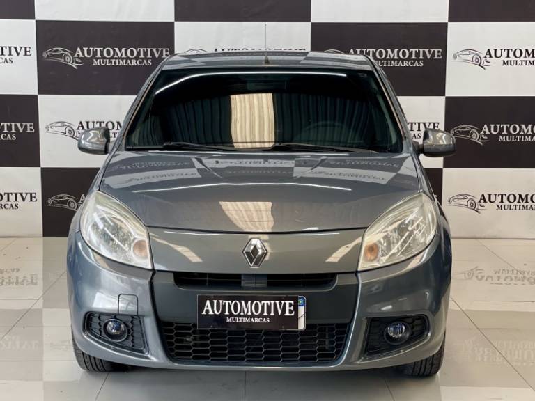 RENAULT - SANDERO - 2013/2013 - Prata - R$ 33.900,00