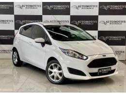 FORD - FIESTA - 2013/2014 - Branca - R$ 42.900,00