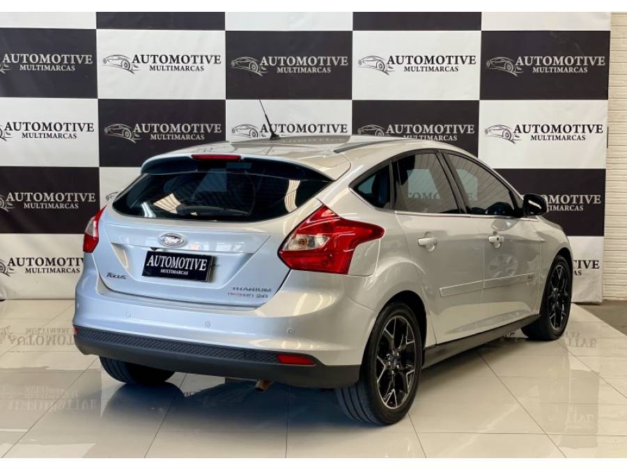 FORD - FOCUS - 2014/2015 - Prata - R$ 55.900,00