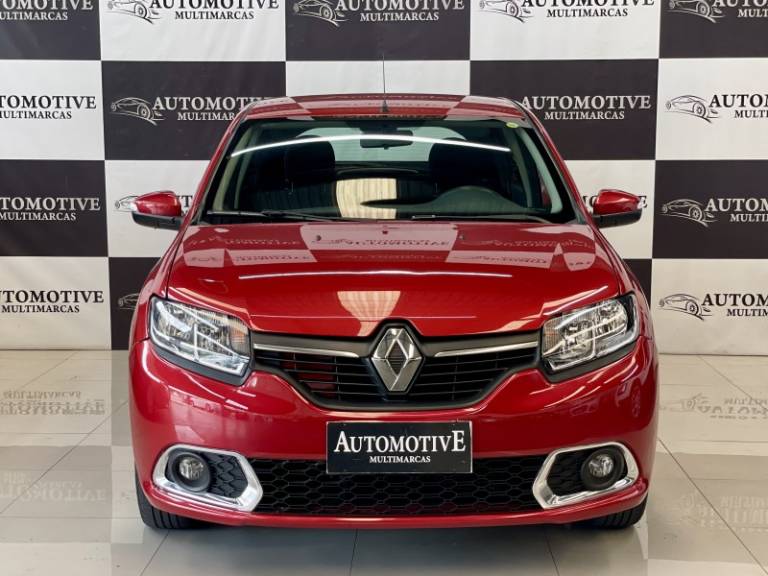 RENAULT - SANDERO - 2014/2015 - Vermelha - R$ 43.900,00