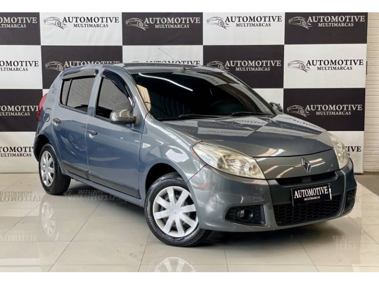 RENAULT - SANDERO - 2013/2013 - Prata - R$ 33.900,00