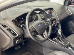 FORD - FOCUS - 2017/2017 - Branca - R$ 71.900,00