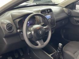 RENAULT - KWID - 2017/2018 - Branca - R$ 37.900,00