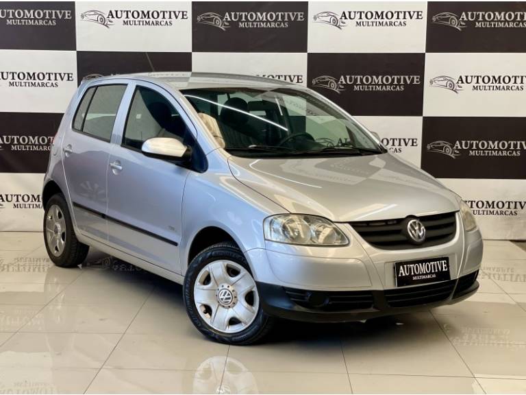 VOLKSWAGEN - FOX - 2009/2010 - Prata - R$ 25.900,00