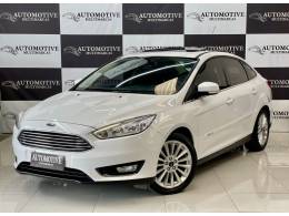 FORD - FOCUS - 2017/2017 - Branca - R$ 71.900,00