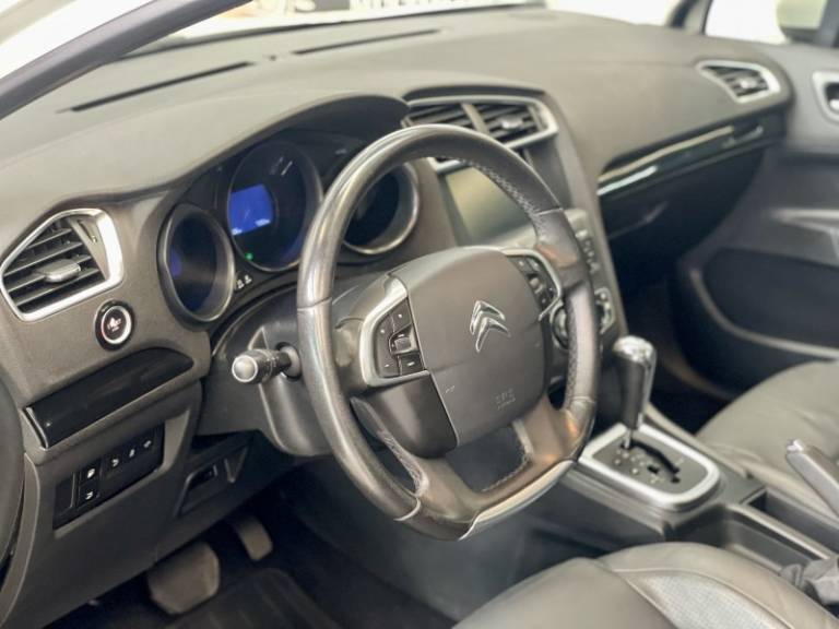 CITROËN - C4 LOUNGE - 2015/2015 - Branca - R$ 54.900,00