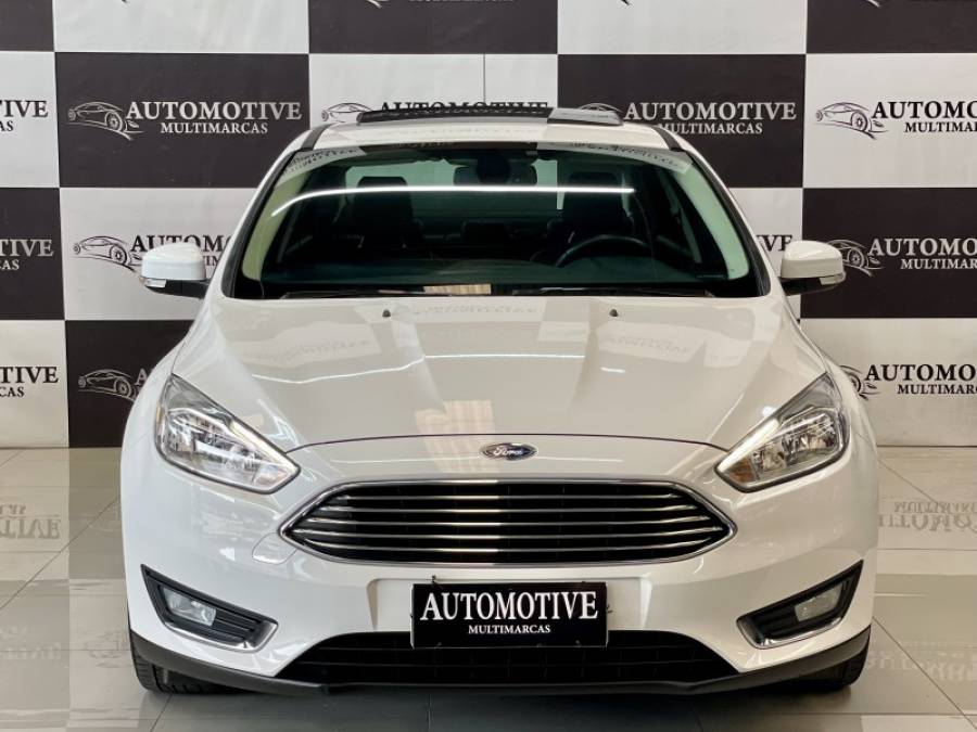 FORD - FOCUS - 2017/2017 - Branca - R$ 71.900,00