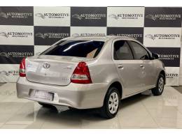 TOYOTA - ETIOS - 2018/2018 - Prata - R$ 62.900,00