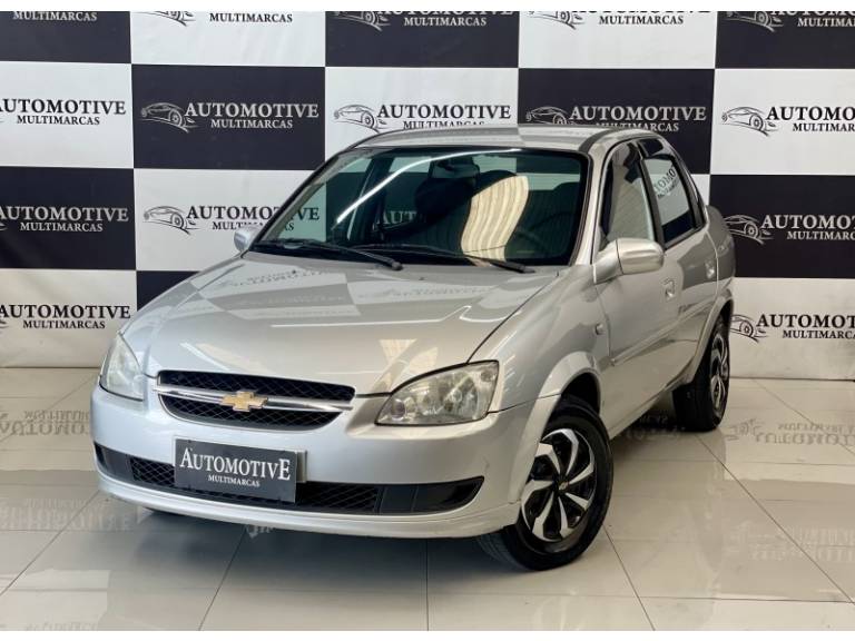 CHEVROLET - CLASSIC - 2013/2014 - Prata - R$ 29.900,00