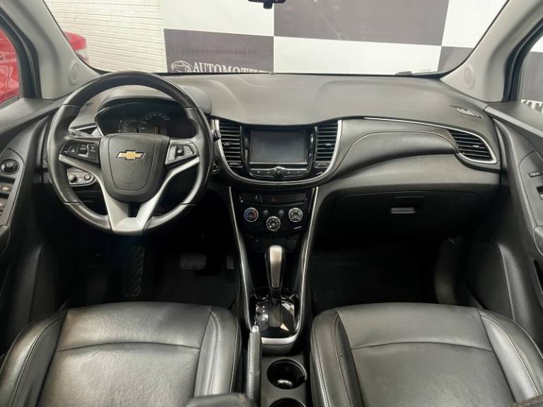 CHEVROLET - TRACKER - 2018/2018 - Branca - R$ 89.900,00