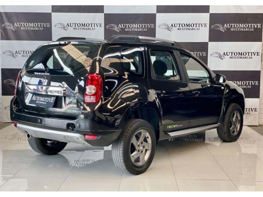 RENAULT - DUSTER - 2013/2014 - Preta - R$ 54.900,00