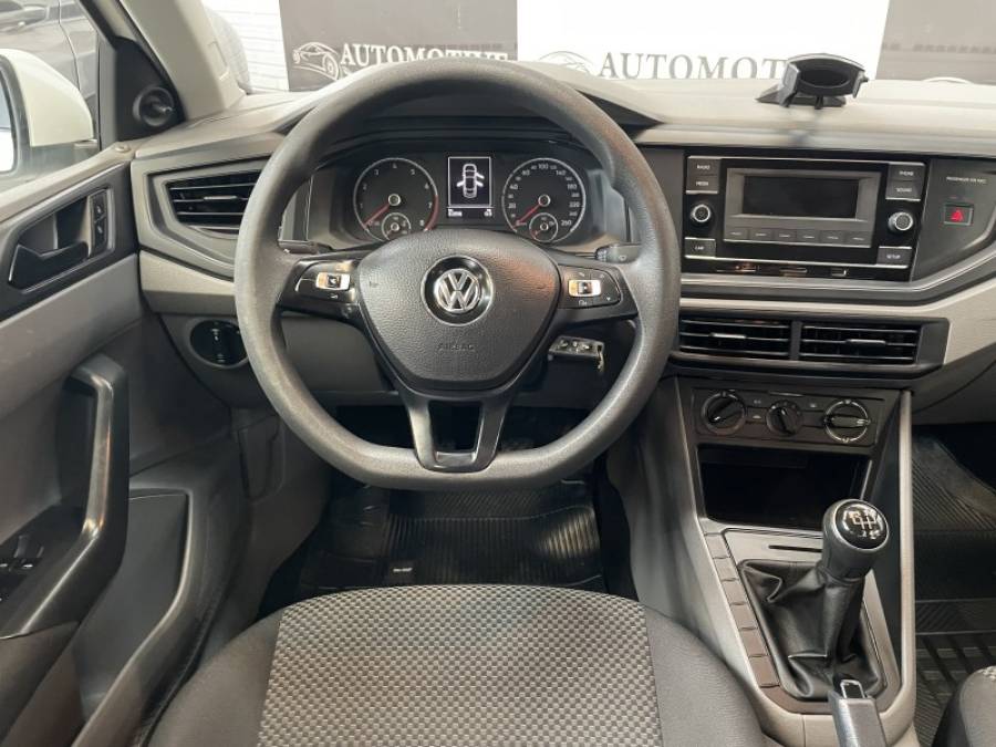 VOLKSWAGEN - VIRTUS - 2018/2019 - Branca - R$ 68.900,00