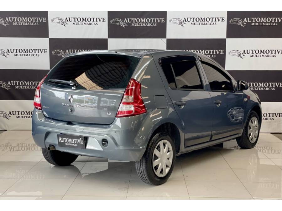 RENAULT - SANDERO - 2013/2013 - Cinza - R$ 35.900,00