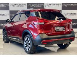 NISSAN - KICKS - 2018/2019 - Vermelha - R$ 84.900,00