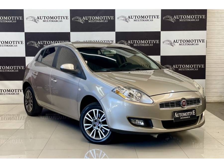 FIAT - BRAVO - 2011/2012 - Bege - R$ 36.900,00