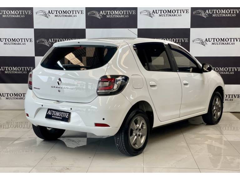 RENAULT - SANDERO - 2018/2018 - Branca - R$ 46.900,00