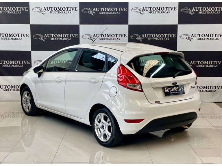 FORD - FIESTA - 2014/2014 - Branca - R$ 42.900,00