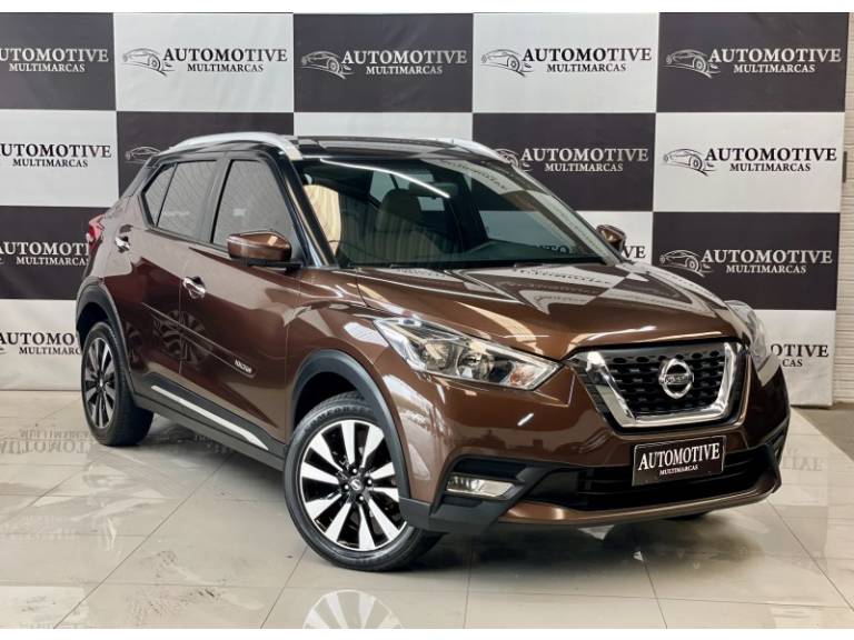 NISSAN - KICKS - 2018/2019 - Marrom - R$ 88.900,00