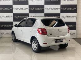 RENAULT - SANDERO - 2014/2015 - Branca - R$ 37.500,00