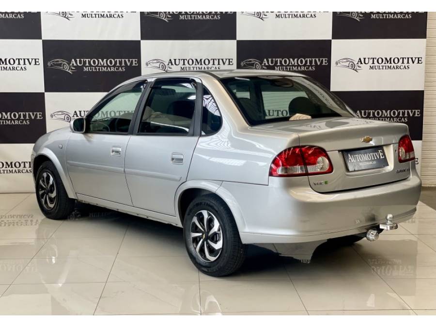 CHEVROLET - CLASSIC - 2013/2014 - Prata - R$ 29.900,00