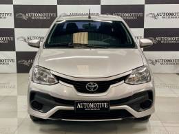 TOYOTA - ETIOS - 2018/2018 - Prata - R$ 62.900,00