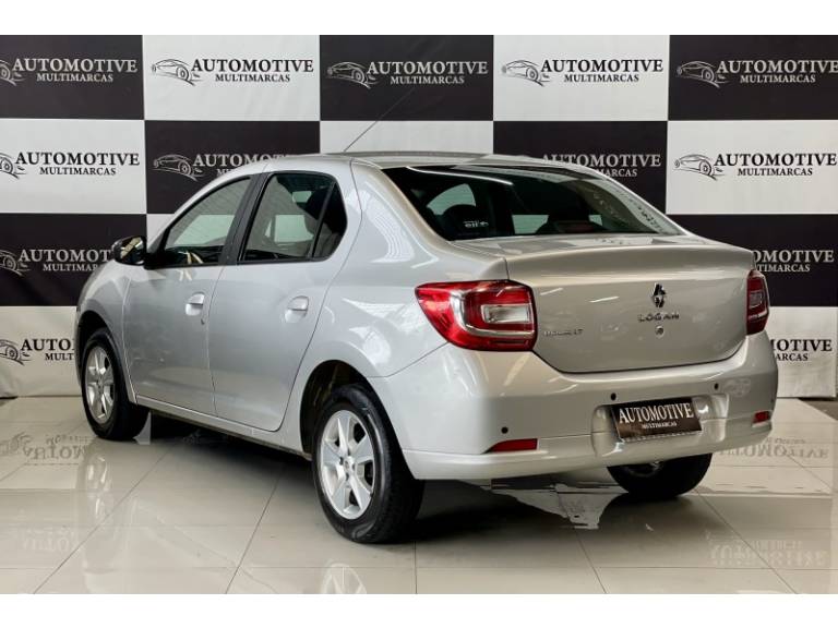 RENAULT - LOGAN - 2014/2015 - Prata - R$ 39.900,00