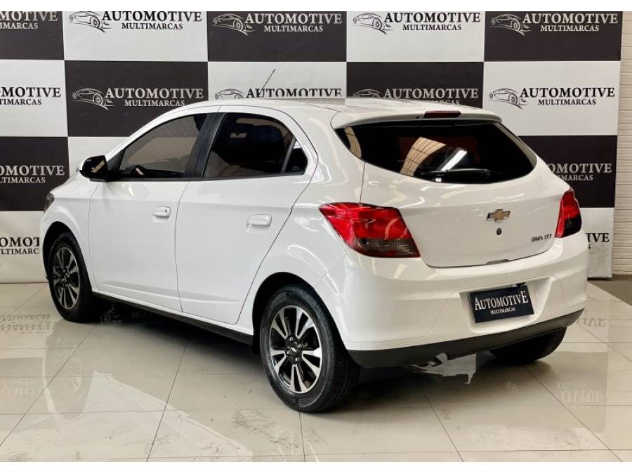 CHEVROLET - ONIX - 2014/2015 - Branca - R$ 55.900,00