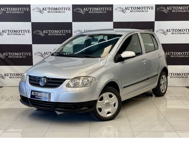 VOLKSWAGEN - FOX - 2009/2010 - Prata - R$ 26.900,00