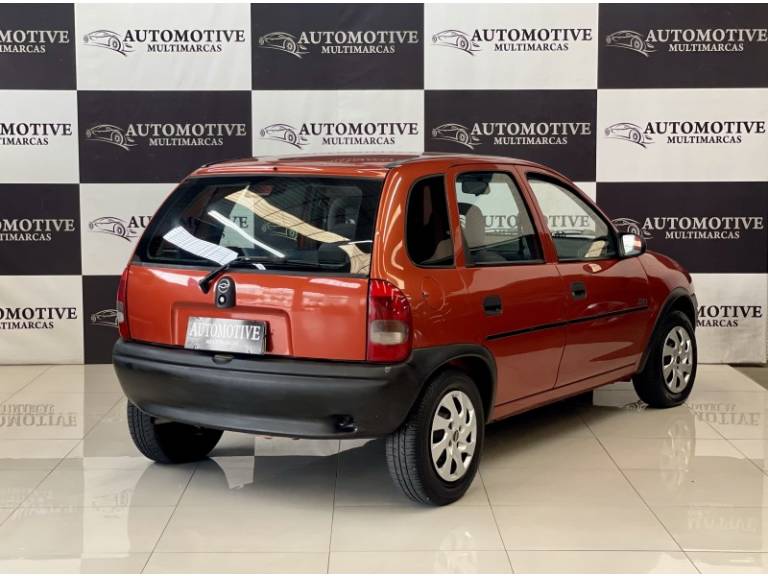 CHEVROLET - CORSA - 1996/2007 - Laranja - R$ 14.900,00