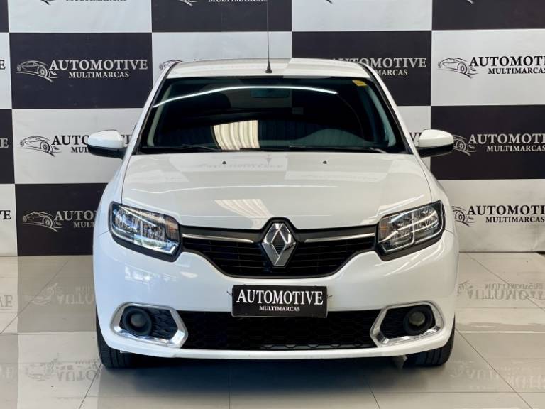 RENAULT - SANDERO - 2016/2017 - Branca - R$ 41.900,00