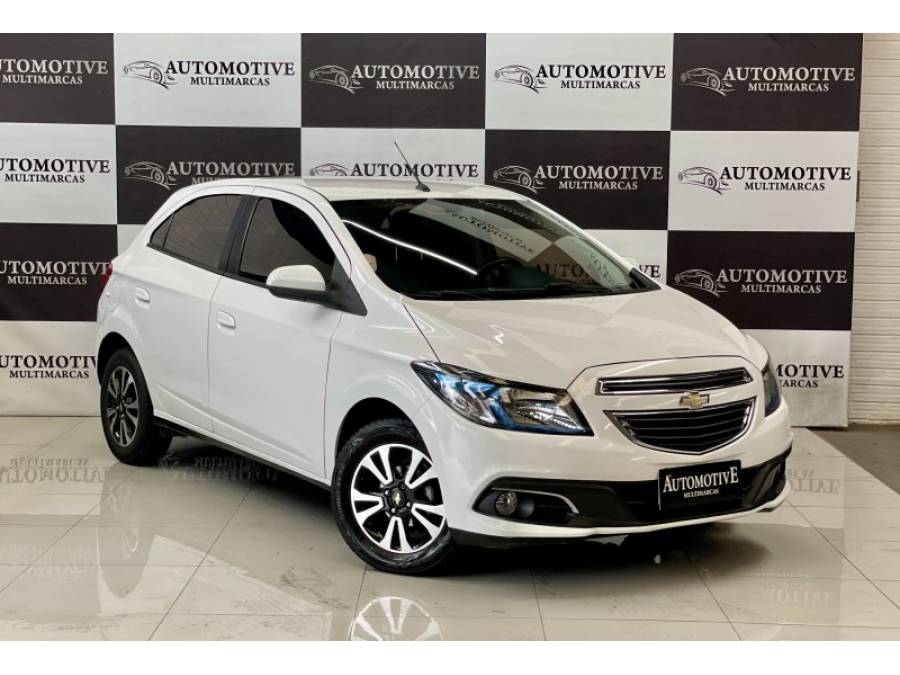 CHEVROLET - ONIX - 2014/2015 - Branca - R$ 55.900,00