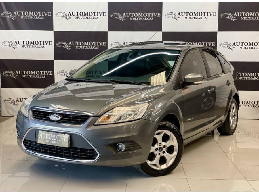 FORD - FOCUS - 2011/2012 - Cinza - R$ 52.900,00