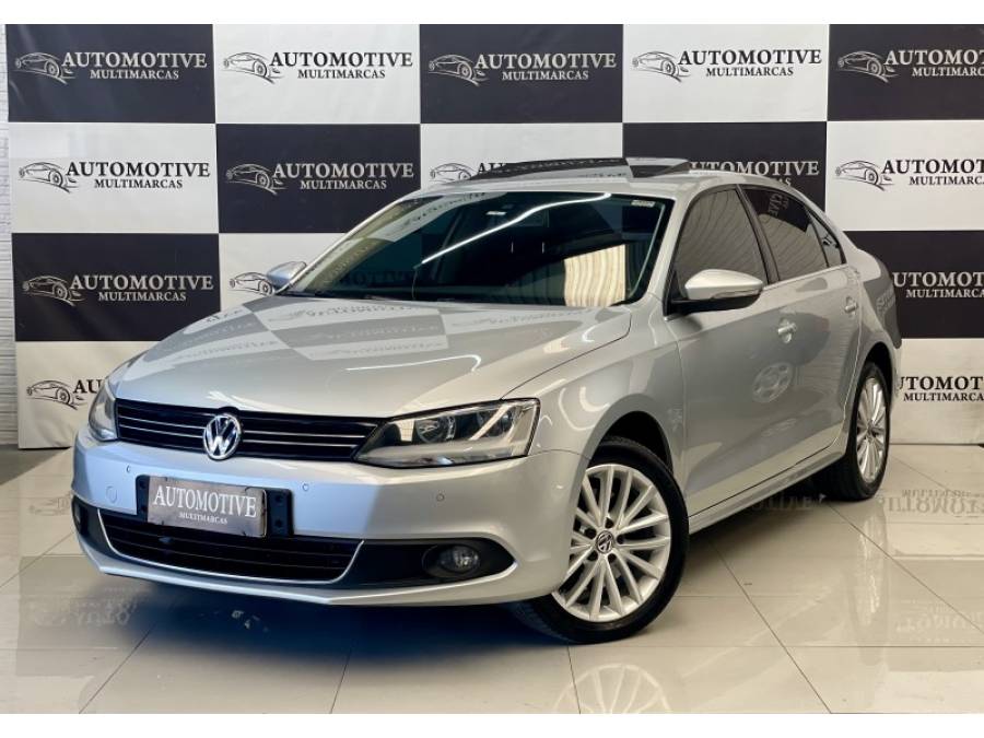 VOLKSWAGEN - JETTA - 2012/2012 - Prata - R$ 69.900,00