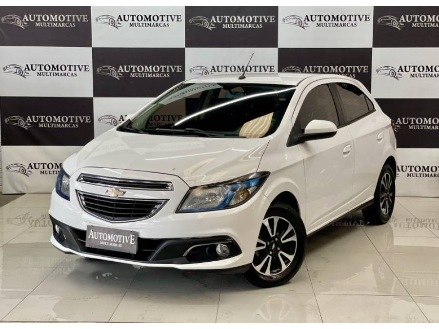 CHEVROLET - ONIX - 2014/2015 - Branca - R$ 55.900,00