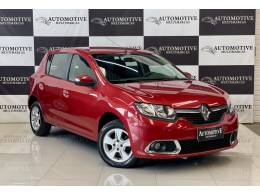 RENAULT - SANDERO - 2014/2015 - Vermelha - R$ 43.900,00