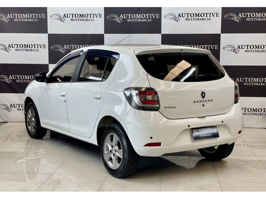 RENAULT - SANDERO - 2018/2018 - Branca - R$ 46.900,00