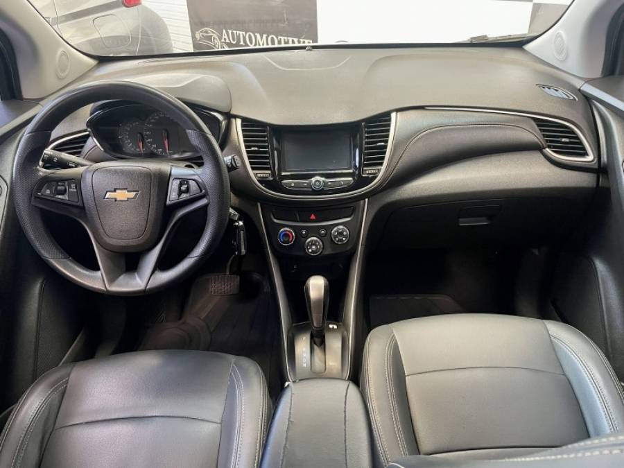 CHEVROLET - TRACKER - 2018/2018 - Branca - R$ 78.900,00