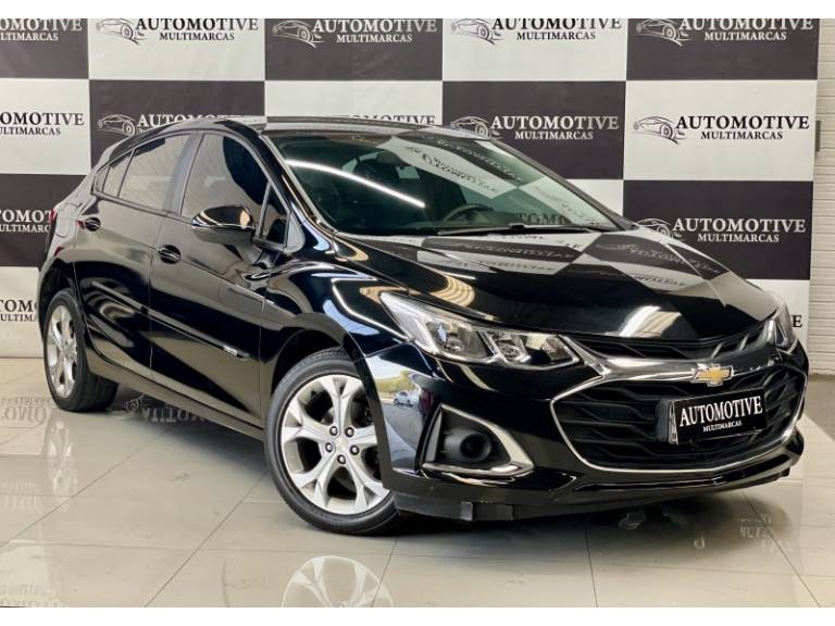 CHEVROLET - CRUZE - 2021/2022 - Preta - R$ 108.900,00