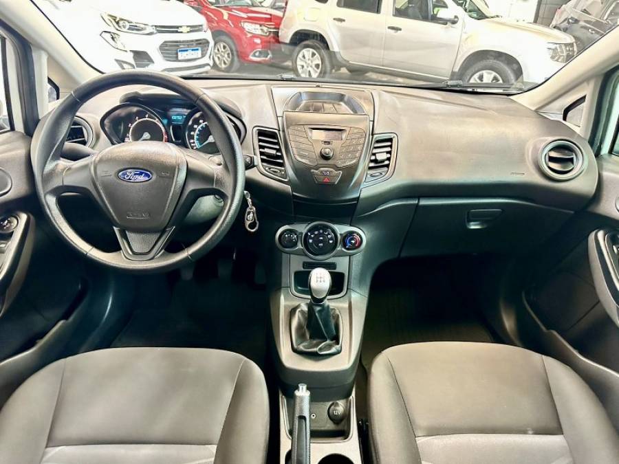 FORD - FIESTA - 2013/2014 - Branca - R$ 42.900,00