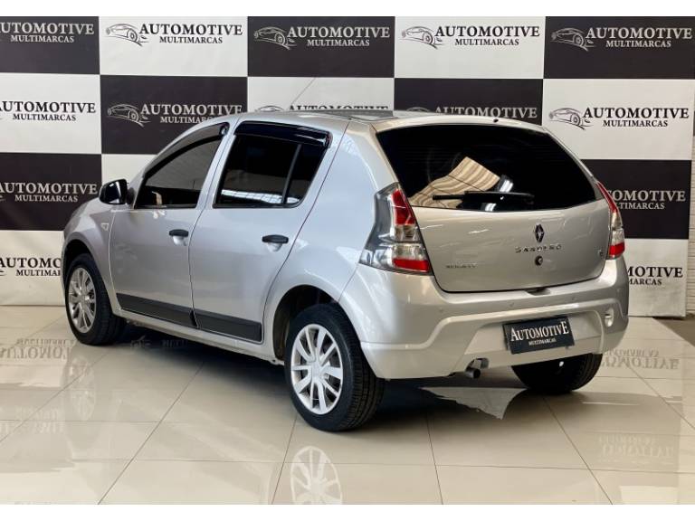 RENAULT - SANDERO - 2013/2014 - Prata - R$ 33.900,00