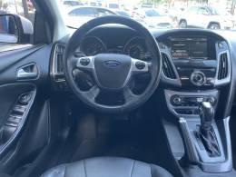 FORD - FOCUS - 2014/2015 - Prata - R$ 55.900,00