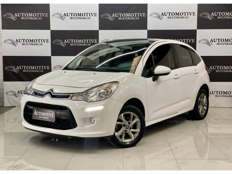 CITROËN - C3 - 2015/2016 - Branca - R$ 43.900,00