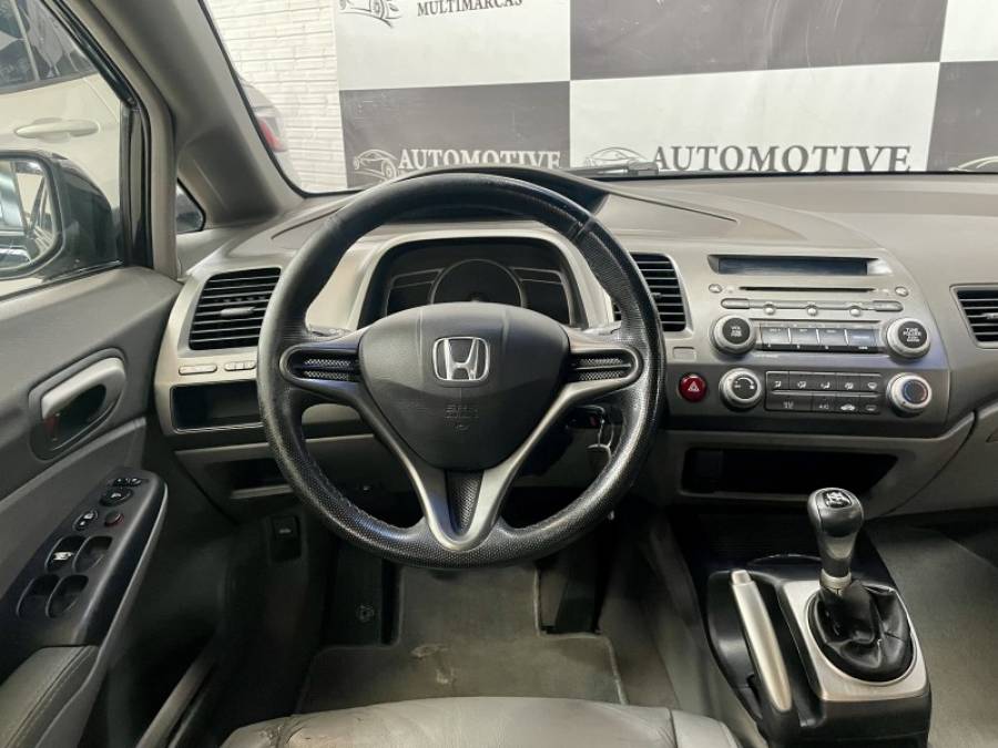 HONDA - CIVIC - 2008/2008 - Preta - R$ 45.900,00