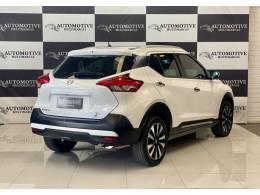 NISSAN - KICKS - 2018/2018 - Branca - R$ 84.900,00