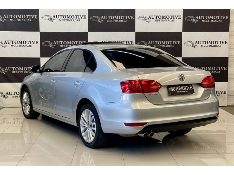 VOLKSWAGEN - JETTA - 2012/2012 - Prata - R$ 69.900,00