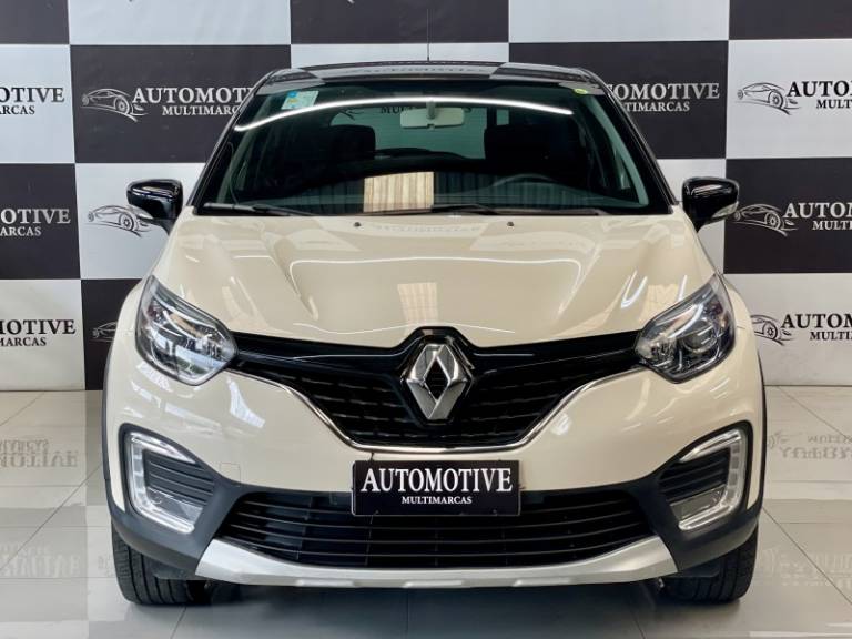 RENAULT - CAPTUR - 2017/2018 - Branca - R$ 72.900,00