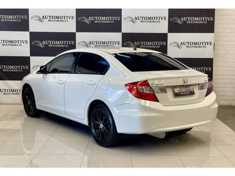 HONDA - CIVIC - 2013/2014 - Branca - R$ 69.900,00