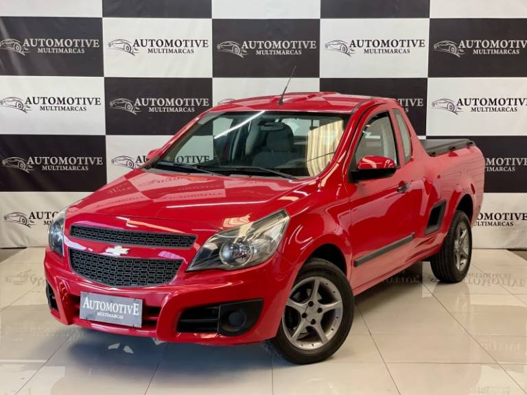 CHEVROLET - MONTANA - 2013/2014 - Vermelha - R$ 42.900,00