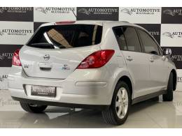 NISSAN - TIIDA - 2010/2011 - Prata - R$ 37.900,00